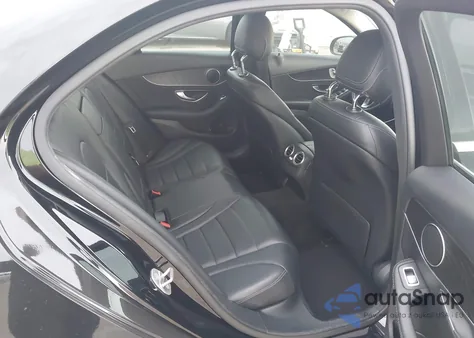 2016 Mercedes-Benz C 300 4Matic из США, поврежденный, VIN 55SWF4KB9GU169796